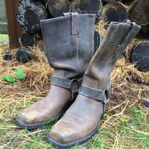 Iconic Frye Harness 12R Boots